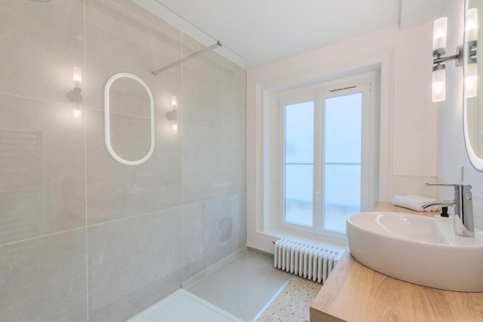 3 Bedroom Apartment On The Grand Place Lille Luaran gambar