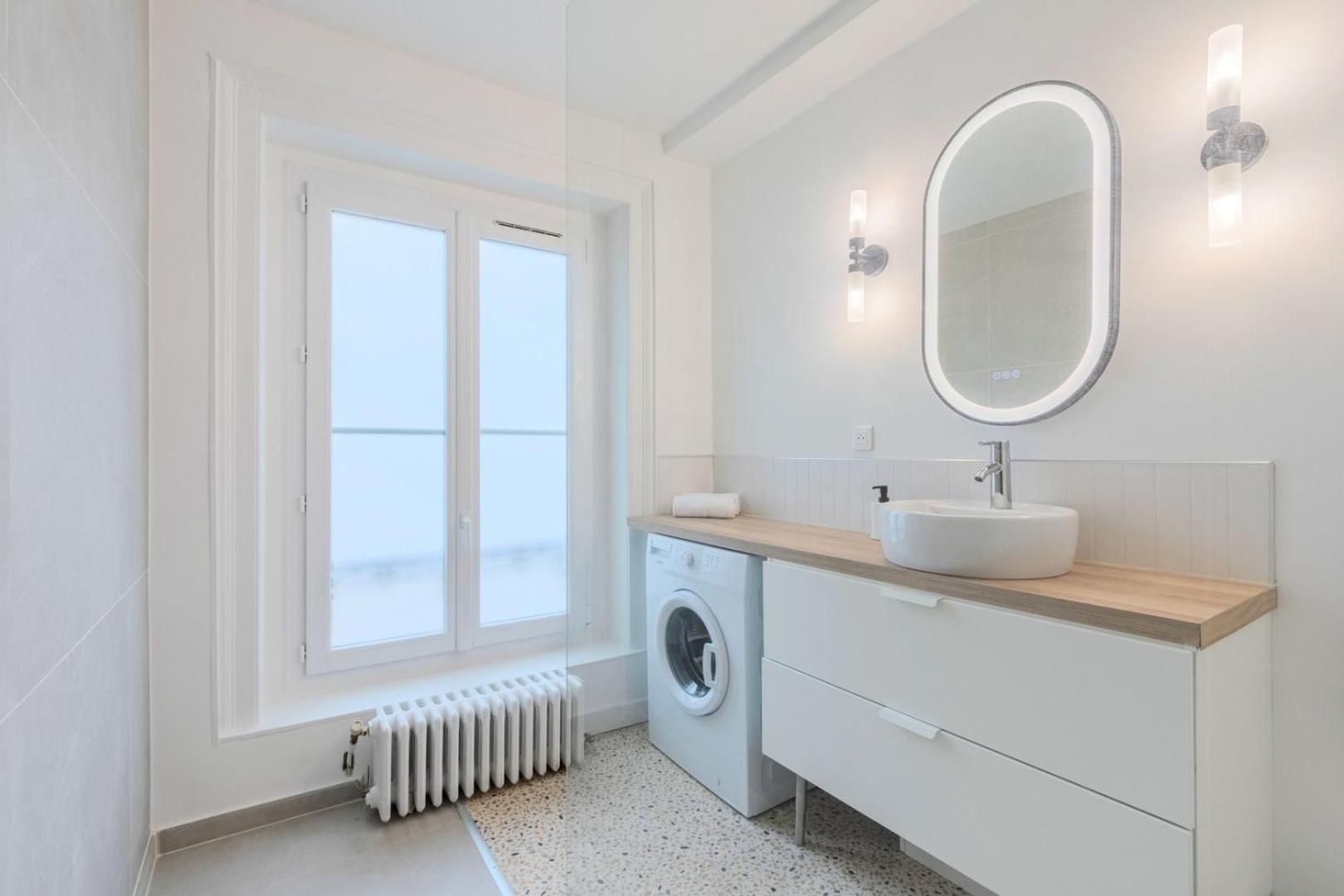 3 Bedroom Apartment On The Grand Place Lille Luaran gambar