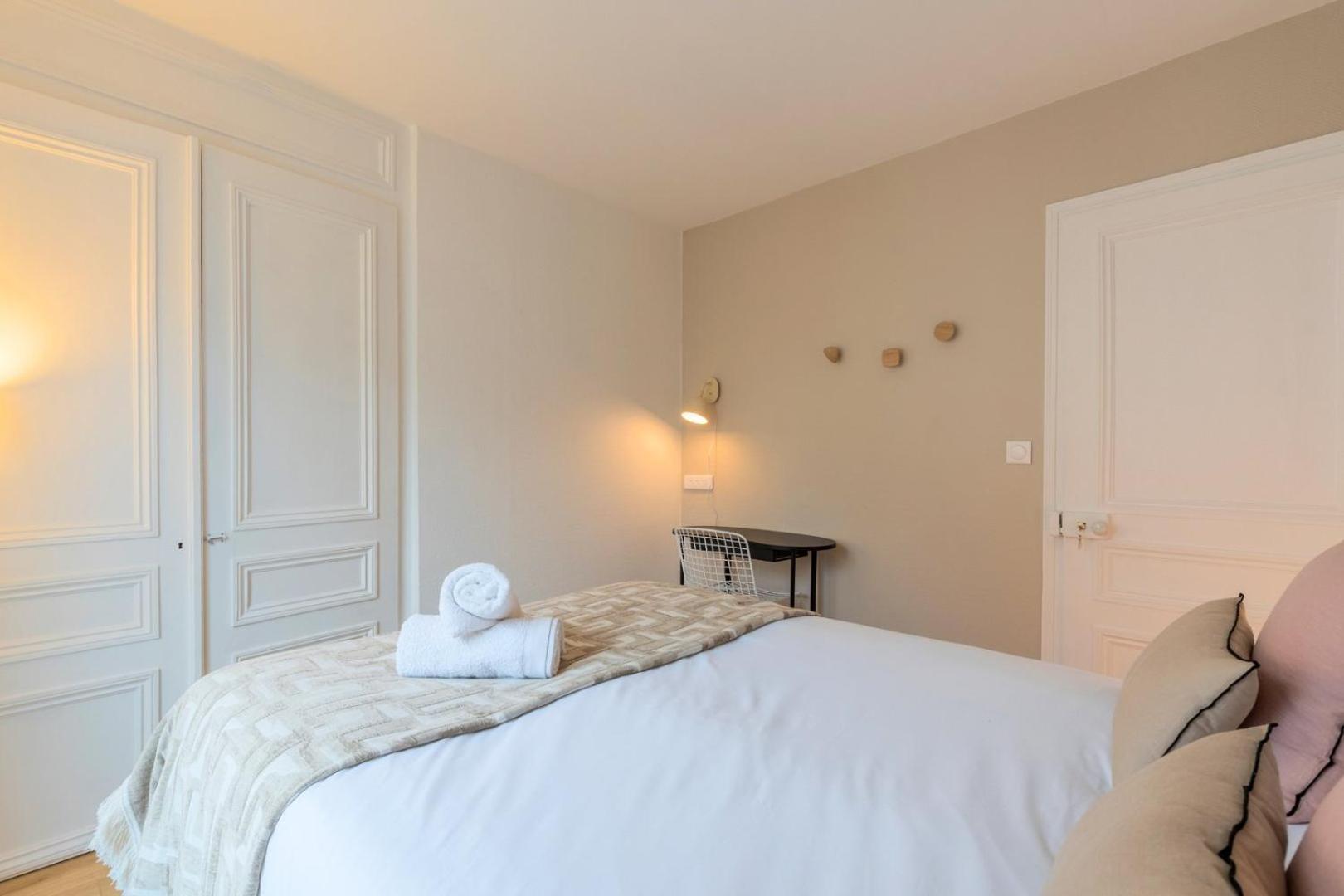 3 Bedroom Apartment On The Grand Place Lille Luaran gambar